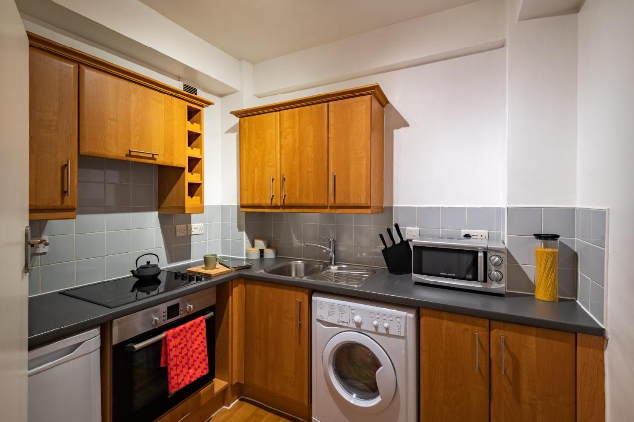 Dolphin House Serviced Apartments London Exteriör bild